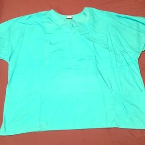 Loose fitting Cherokee scrub top, teal